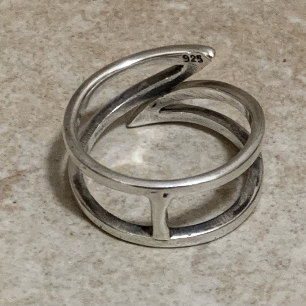 Sterling Silver Ring - Picture 2 of 12
